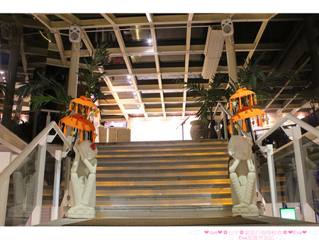 八里水岸四季景觀餐廳：【食記】oO。o○。台北　八里　八里水岸四季景觀餐廳　下午茶　排餐　鬆餅　包廂　海邊　景觀　駐唱　峇里島　浪漫海景景觀餐廳，想耍浪漫的男生，趕快帶女朋友來～　oO。o○。　