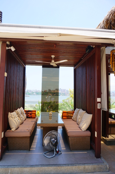 BaLi水岸四季景觀餐廳：【八里】BaLi水岸四季景觀餐廳－『氣氛超棒．美麗峇里島風』