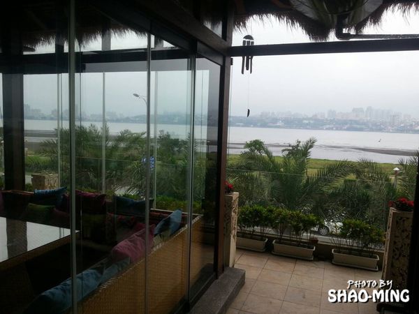 BaLi水岸四季景觀餐廳：(八里)浪漫270度無邊際海景『BaLi水岸四季景觀餐廳』水灣創作料理