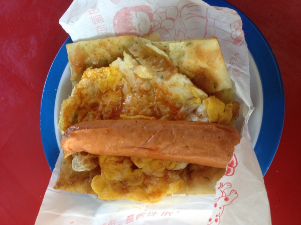 合泉平價中心：合泉平價小吃-狗蛋 香蛋 炒泡麵 口口都是媽媽的味道