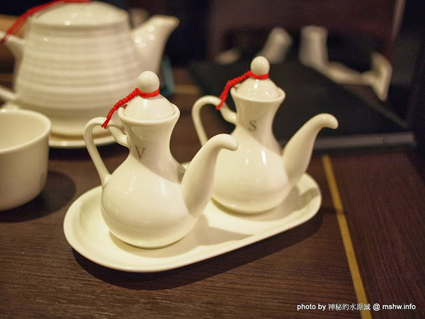 高記小團圓(松山菸廠誠品):【食記】不愧是招牌!一吃就停不了的上海鐵鍋生煎包囧 @ 台北信義誠品生活-高記小團圓-Kao Chi-浙滬美饌上海點心