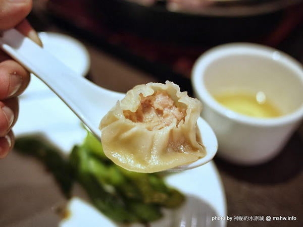 高記小團圓(松山菸廠誠品):【食記】不愧是招牌!一吃就停不了的上海鐵鍋生煎包囧 @ 台北信義誠品生活-高記小團圓-Kao Chi-浙滬美饌上海點心