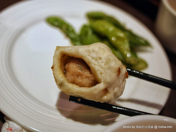 高記小團圓(松山菸廠誠品):【食記】不愧是招牌!一吃就停不了的上海鐵鍋生煎包囧 @ 台北信義誠品生活-高記小團圓-Kao Chi-浙滬美饌上海點心