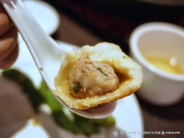 高記小團圓(松山菸廠誠品):【食記】不愧是招牌!一吃就停不了的上海鐵鍋生煎包囧 @ 台北信義誠品生活-高記小團圓-Kao Chi-浙滬美饌上海點心