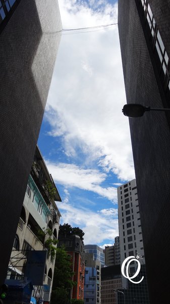 Laduree(台北微風店)：馬卡龍界中的LV~~法國Laduree Macaron．台北微風店