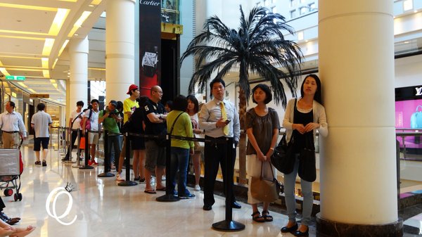 Laduree(台北微風店)：馬卡龍界中的LV~~法國Laduree Macaron．台北微風店
