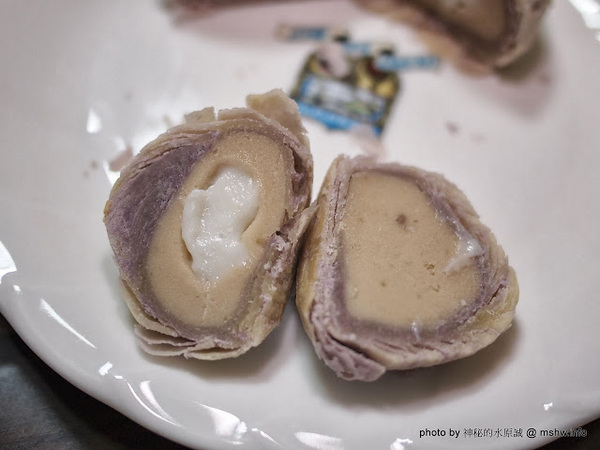 阿聰師芋頭酥糕餅(台中秋紅谷館):【食記】台中西屯-阿聰師芋頭酥糕餅/台中秋紅谷館 : 微甜不膩的細緻口感,有八卦味道的大甲龍捲風!?