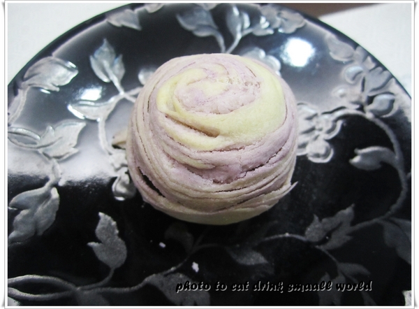 阿聰師芋頭酥糕餅(台中秋紅谷館)：不管是自已品嘗還是送禮~阿聰師芋頭糕餅永遠是你最好的選擇