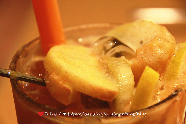 Sam咖啡小館：♥吃吧~台北ღ松山區♥初訪 小店高品質!!超Cute拉花咖啡~好療癒!!☆Sam 咖啡☆ (動物友善、捷運、下午茶)