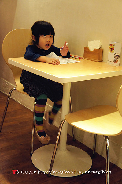 Sam咖啡小館：♥吃吧~台北ღ松山區♥初訪 小店高品質!!超Cute拉花咖啡~好療癒!!☆Sam 咖啡☆ (動物友善、捷運、下午茶)