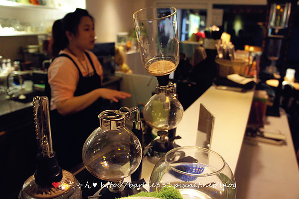 Sam咖啡小館：♥吃吧~台北ღ松山區♥初訪 小店高品質!!超Cute拉花咖啡~好療癒!!☆Sam 咖啡☆ (動物友善、捷運、下午茶)