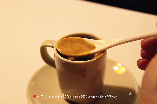 Sam咖啡小館：♥吃吧~台北ღ松山區♥初訪 小店高品質!!超Cute拉花咖啡~好療癒!!☆Sam 咖啡☆ (動物友善、捷運、下午茶)