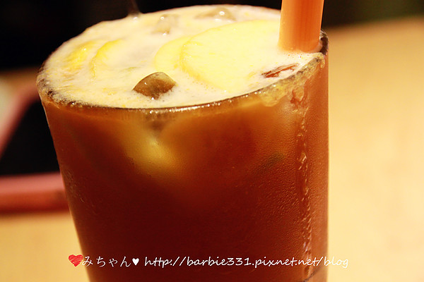 Sam咖啡小館：♥吃吧~台北ღ松山區♥初訪 小店高品質!!超Cute拉花咖啡~好療癒!!☆Sam 咖啡☆ (動物友善、捷運、下午茶)