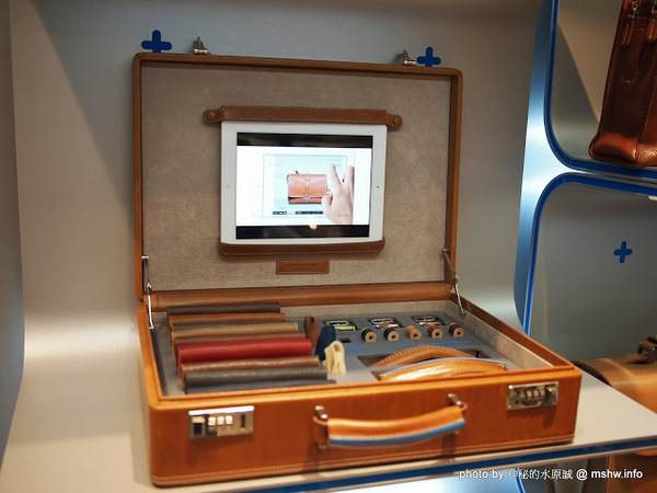 PIQUADRO頂級皮革(誠品信義)：【生活】帥氣紮實的皮件作工! 義大利工匠手工縫製實演 @ 台北信義-誠品信義旗艦店-PIQUADRO頂級皮革