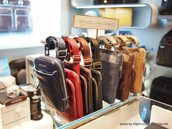 PIQUADRO頂級皮革(誠品信義)：【生活】帥氣紮實的皮件作工! 義大利工匠手工縫製實演 @ 台北信義-誠品信義旗艦店-PIQUADRO頂級皮革