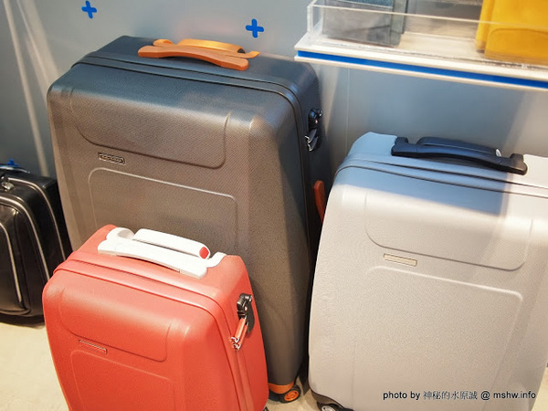 PIQUADRO頂級皮革(誠品信義)：【生活】帥氣紮實的皮件作工! 義大利工匠手工縫製實演 @ 台北信義-誠品信義旗艦店-PIQUADRO頂級皮革