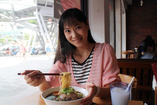 梅光軒拉麵(板橋店):板橋超人氣排隊拉麵『梅光軒』日式拉麵/捷運府中站