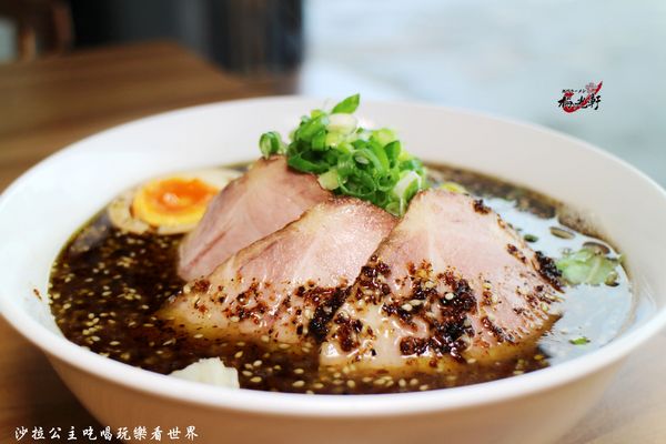 梅光軒拉麵(板橋店):板橋超人氣排隊拉麵『梅光軒』日式拉麵/捷運府中站