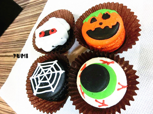 天鵝脖子街(台中逢甲):【邀稿】不給糖就搗蛋!!天鵝脖子街首推~萬聖節馬卡龍搞怪登場~@天鵝脖子街