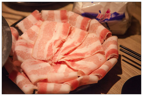 新勵進酸菜白肉鍋