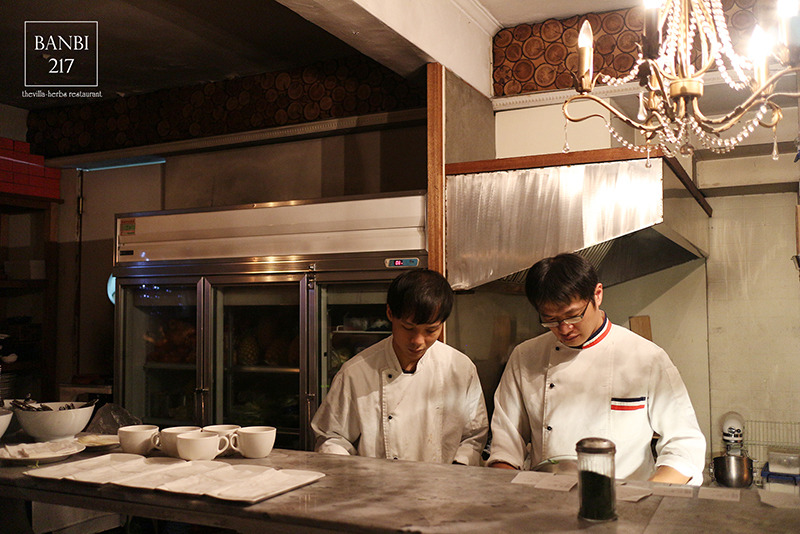 Banbi217 美食旅遊: the villa herbs restaurant 香草餐廳(台北大安區,捷運信義線信義安和站)[窩客島年終尾牙聚餐]