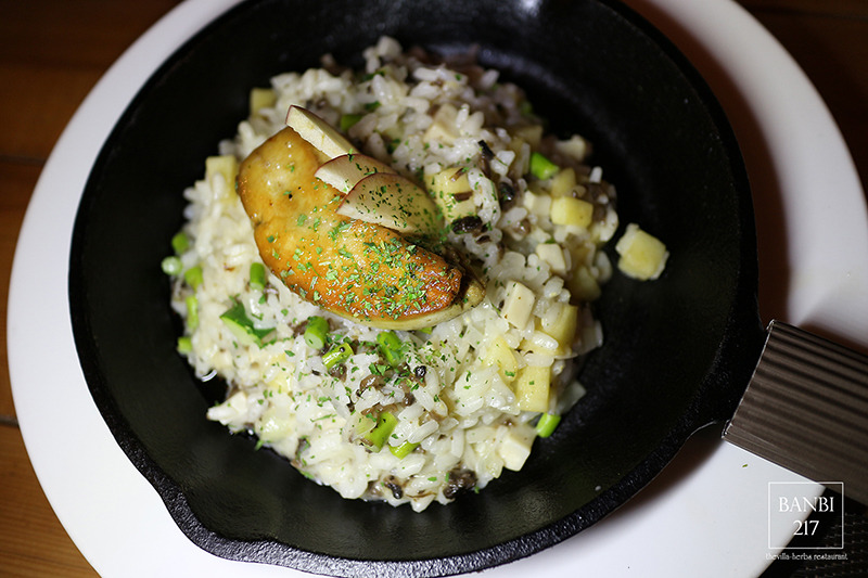 Banbi217 美食旅遊: the villa herbs restaurant 香草餐廳(台北大安區,捷運信義線信義安和站)[窩客島年終尾牙聚餐]