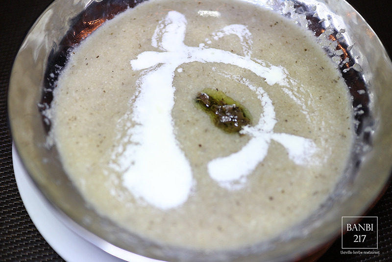 Banbi217 美食旅遊: the villa herbs restaurant 香草餐廳(台北大安區,捷運信義線信義安和站)[窩客島年終尾牙聚餐]