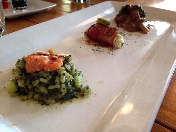 The Villa Herbs restaurant(樂利店):(胖樺食記) 台北市大安區The Villa Herbs restaurant / 樂利店。燈光美氣氛佳的城市清流。