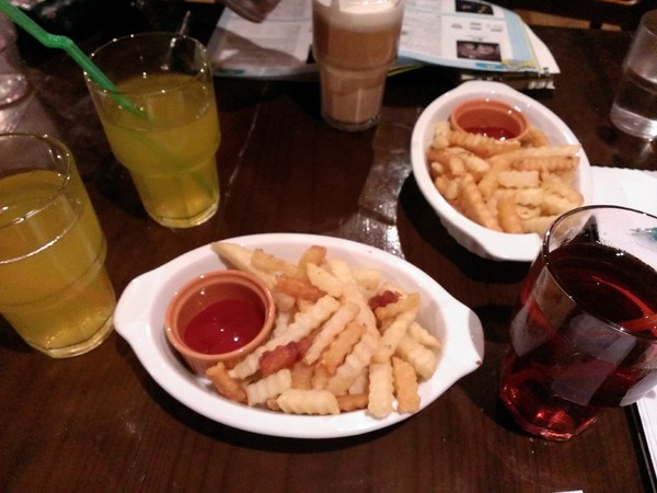 The Base：【食記】適合長時間待的The Base