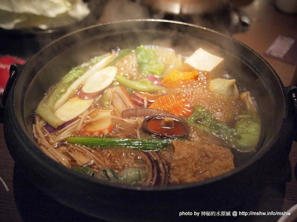 輕井澤鍋物(公益路旗艦店):【食記】來輕井澤還是別點火鍋以外的東西吧…= =|| @ 台中西區-輕井澤鍋之物-公益旗艦店