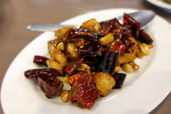 老郭川菜:(胖樺食記)台北東門捷運站美食「老郭川菜」/招牌豆瓣鯉魚/麗水街/永康街