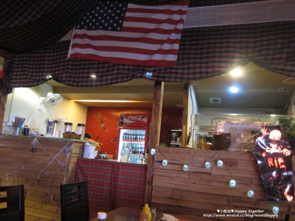 Frank's Texas BBQ邊界驛站:├食記┤哇~比臉蛋大的牛排光看就飽了!果然名不虛傳in邊界驛站