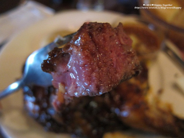 Frank's Texas BBQ邊界驛站:├食記┤哇~比臉蛋大的牛排光看就飽了!果然名不虛傳in邊界驛站