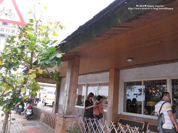 Frank's Texas BBQ邊界驛站:├食記┤哇~比臉蛋大的牛排光看就飽了!果然名不虛傳in邊界驛站