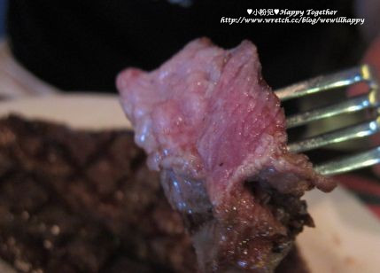 Frank's Texas BBQ邊界驛站:├食記┤哇~比臉蛋大的牛排光看就飽了!果然名不虛傳in邊界驛站