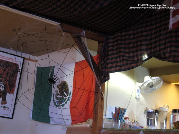 Frank's Texas BBQ邊界驛站:├食記┤哇~比臉蛋大的牛排光看就飽了!果然名不虛傳in邊界驛站