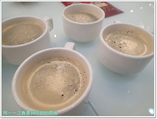 CHOC IT：新北金山美食 巧詣CHOC IT 義式冰淇淋～地瓜冰淇淋配免費咖啡