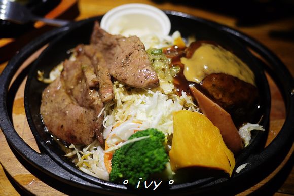 新橋 22 kitchen 炭烤廚房：【新竹美食】新橋 22Kitchen炭烤廚房