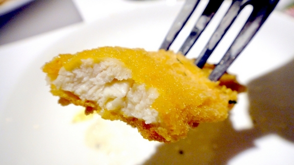 朵那披薩 Dona Pizza：【口碑卷45】燈光美氣氛佳超優質餐點！朵那披薩Dona Pizza！