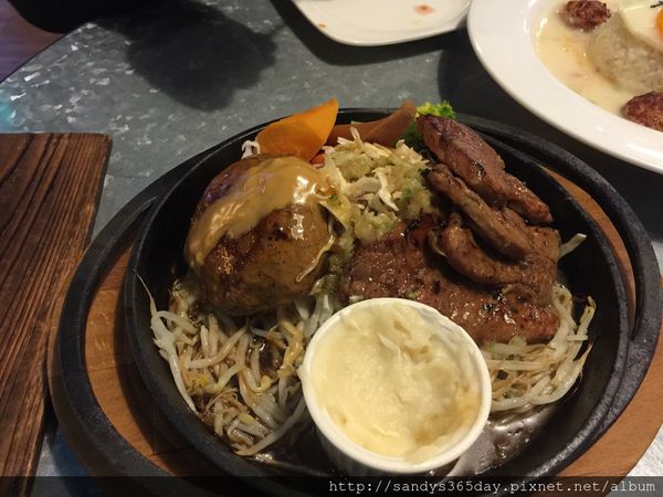 22 Kitchen炭烤廚房:【新竹】22 Kitchen 炭烤廚房~