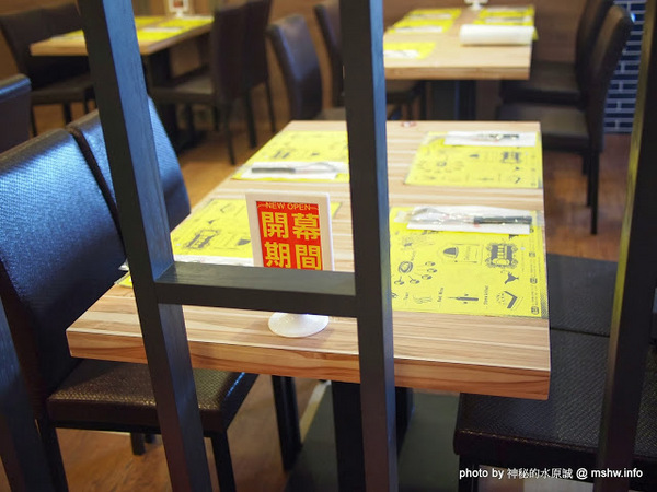 饗厚牛排(台中店)：【食記】價格昂貴,口感尚可,份量還算實在 @ 台中中區-饗厚牛排-Joyful Steak House-台中店