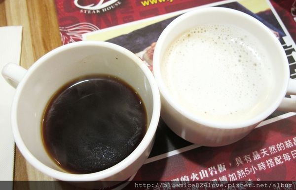 饗厚牛排(台中站前店):(台中。中區美食) 『饗厚牛排 - 台中站前店』尚厚的牛排。岩燒上肩牛排,要吃幾分熟,通通自己來^^