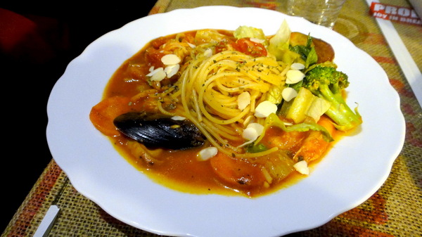 楔子咖啡館：【台北新莊】隱藏版優質咖啡店！楔子咖啡館！