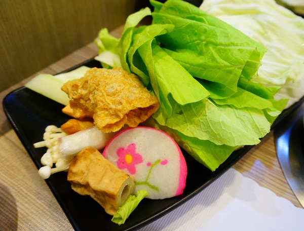 合家日式涮涮鍋:【台北.捷運新莊站】合家涮涮鍋-『CP值超高,超平價海鮮上桌囉!』