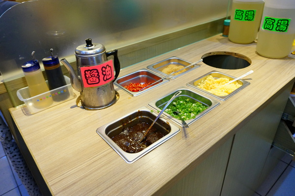 合家日式涮涮鍋:【台北.捷運新莊站】合家涮涮鍋-『CP值超高,超平價海鮮上桌囉!』