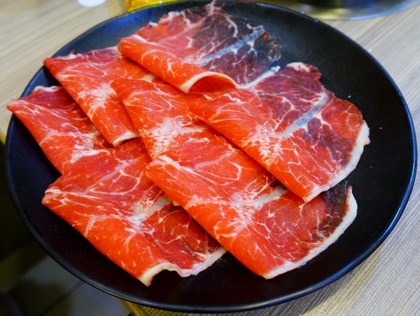 合家日式涮涮鍋:【台北.捷運新莊站】合家涮涮鍋-『CP值超高,超平價海鮮上桌囉!』