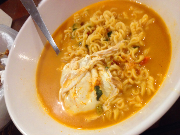 朴大哥的韓式炸雞：[台中]千頌伊愛吃的韓式炸雞 道地韓味在這裡