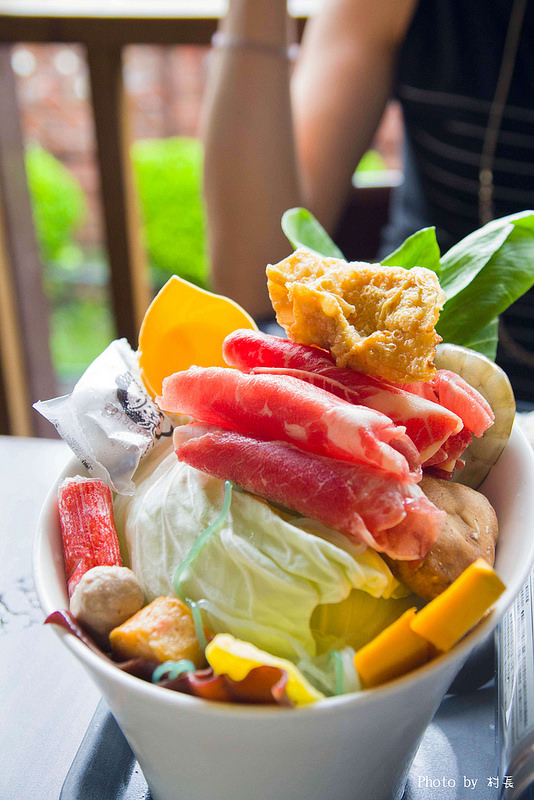 莎露烘焙餐廳:【食記】{屏東。青島街}莎露烘培餐廳