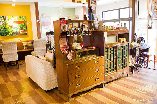 莎露烘焙餐廳:【食記】{屏東。青島街}莎露烘培餐廳