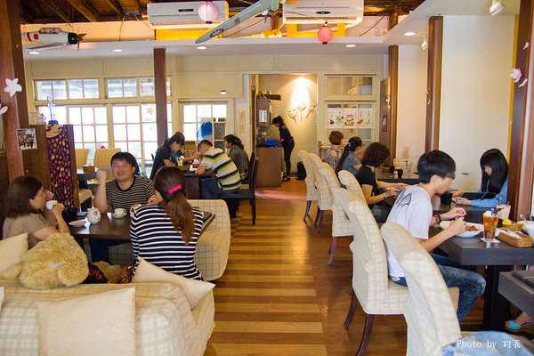 莎露烘焙餐廳:【食記】{屏東。青島街}莎露烘培餐廳